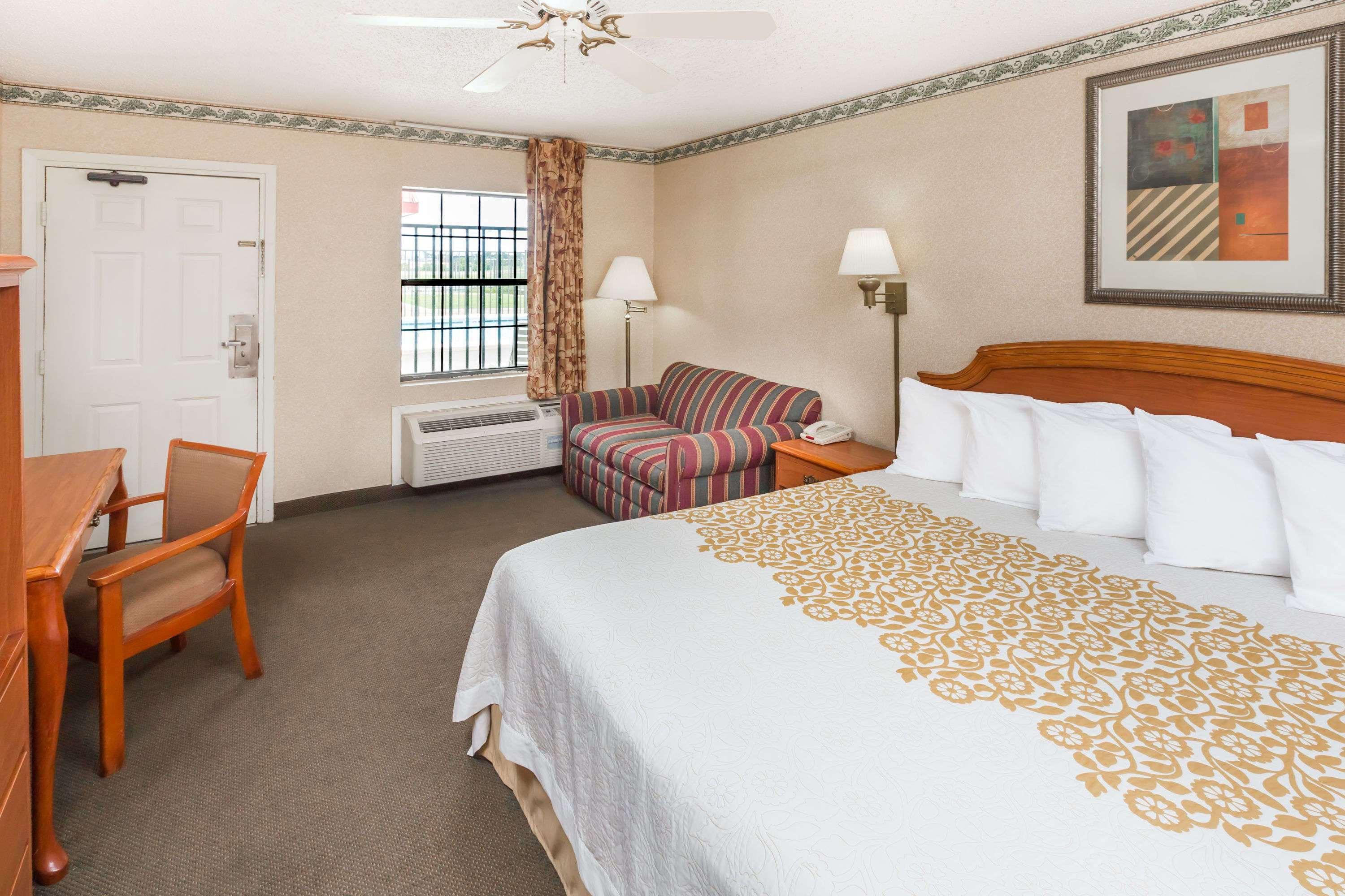 Days Inn By Wyndham Batesville Extérieur photo
