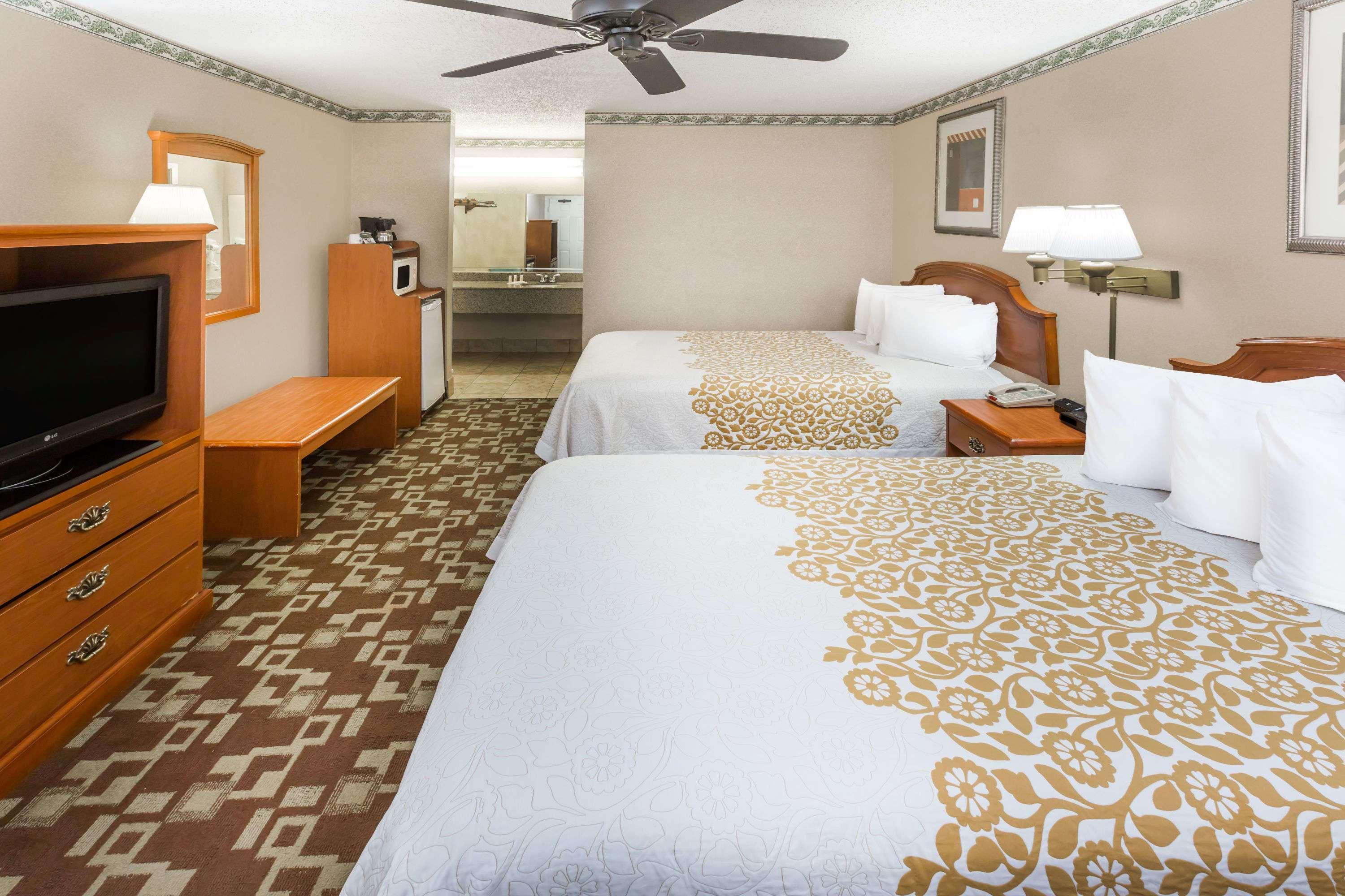 Days Inn By Wyndham Batesville Extérieur photo