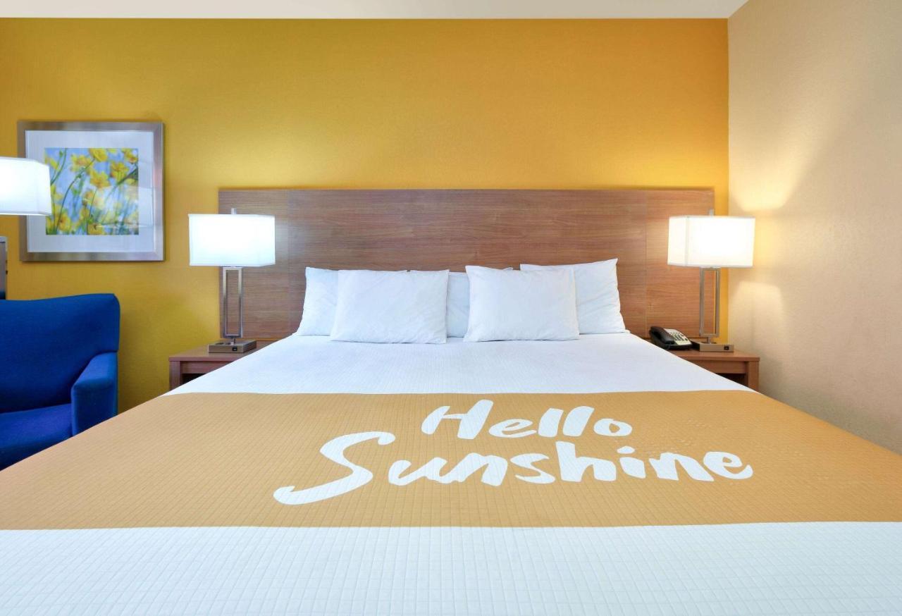 Days Inn By Wyndham Batesville Extérieur photo