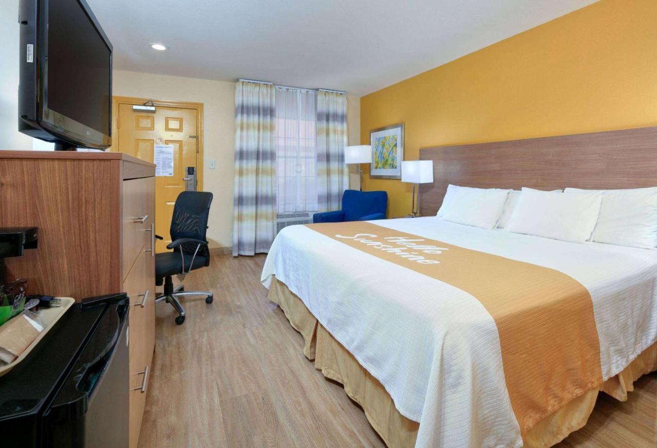 Days Inn By Wyndham Batesville Extérieur photo